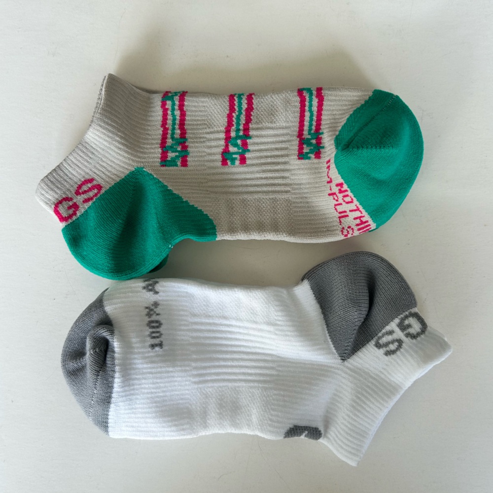 FIGS New 2 Ankle Socks Small 100% AWESOME White Nothing is Im-Pulse-able Green